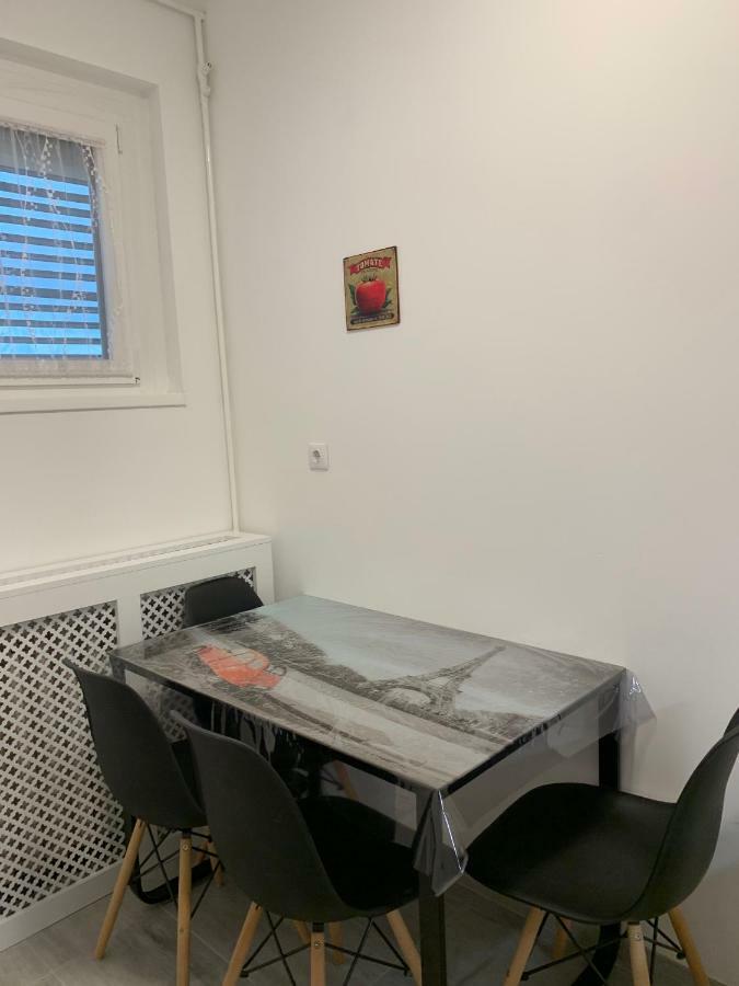 Origo Apartment Gyor Luaran gambar