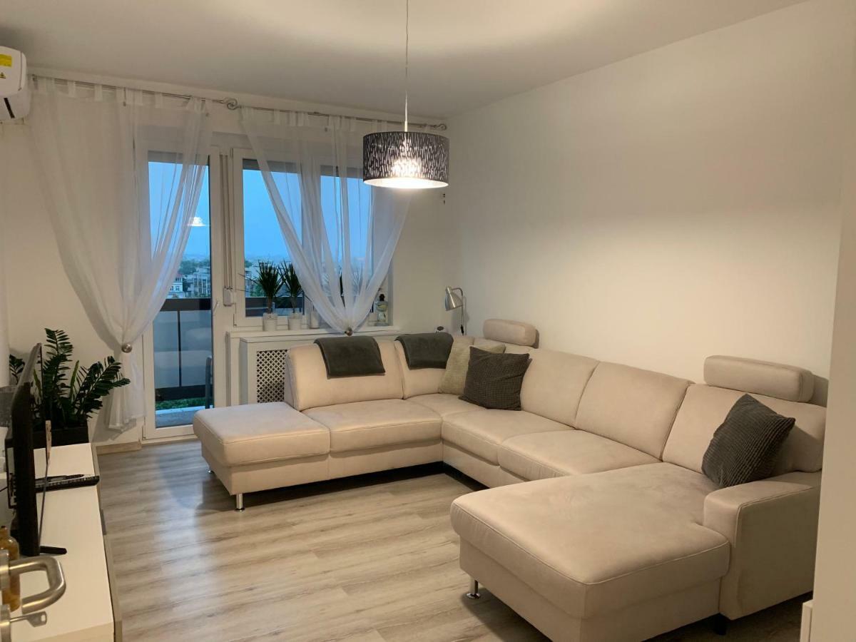 Origo Apartment Gyor Luaran gambar