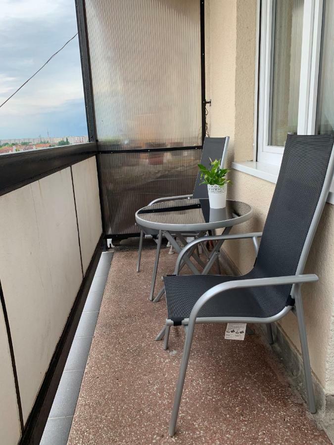 Origo Apartment Gyor Luaran gambar