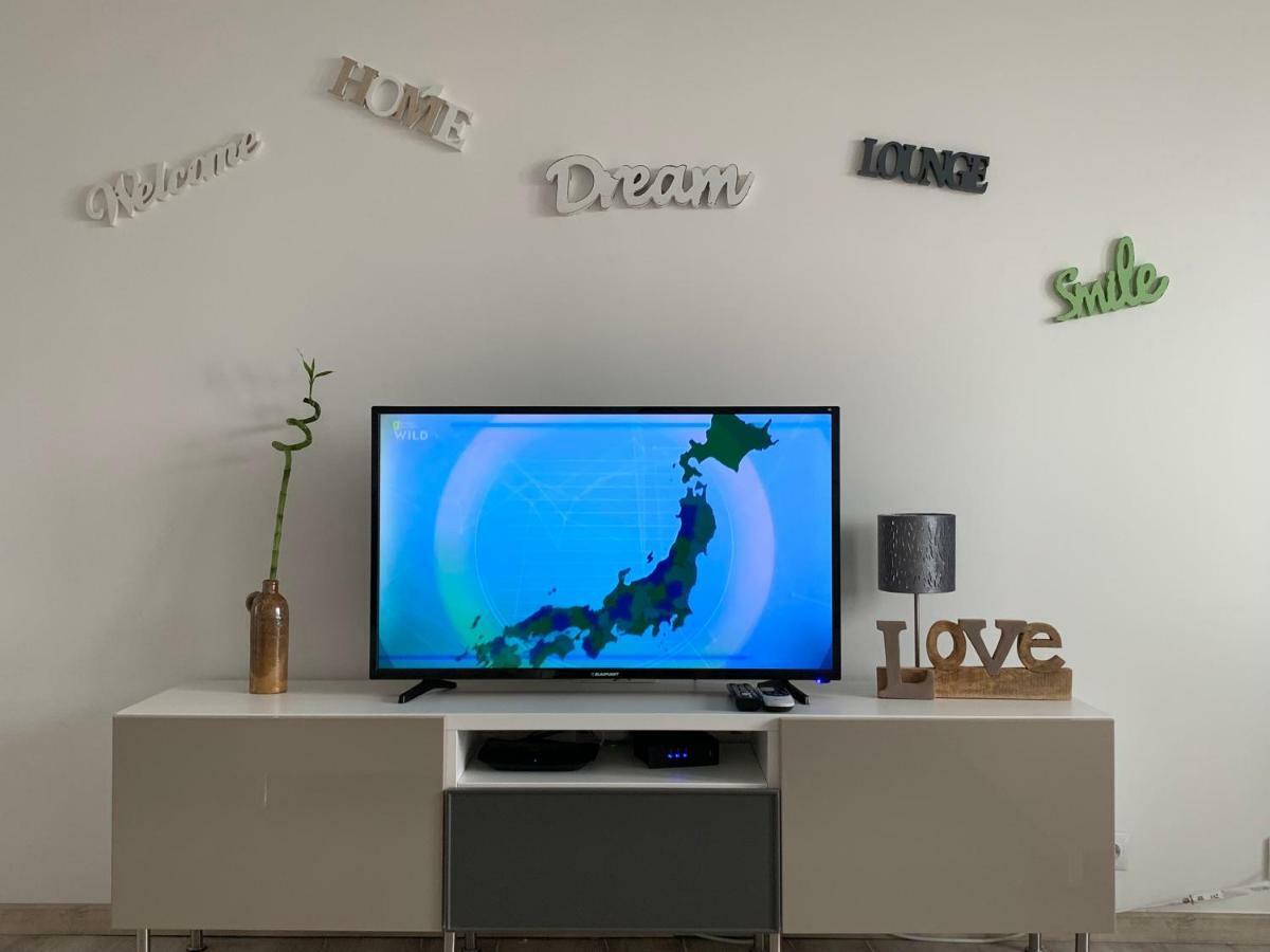 Origo Apartment Gyor Luaran gambar